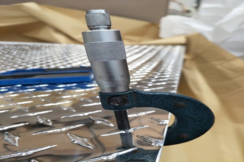 polished-aluminum-tread-plate polished-aluminum-tread-plate